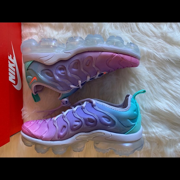 SOLD❌Nike air vapormax plus - Picture 11 of 16